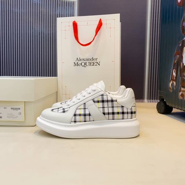 Alexander Mcqueen 情侣款 P: 女款少10 Size： 女35-40男39-45 女40.男45 订做 Alexander Mcqueen麦昆