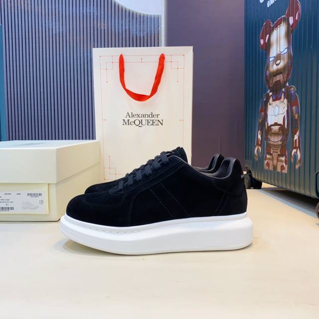 Alexander Mcqueen 情侣款 P: 女款少10 Size： 女35-40男39-45 女40.男45 订做 Alexander Mcqueen麦昆