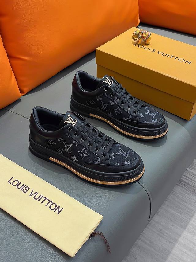 商品名称：Louis Vuitton 路易 威登 正规码数: 38-44 休闲鞋 商品材料：精选 牛皮鞋面，柔软羊皮内里；原厂大底。