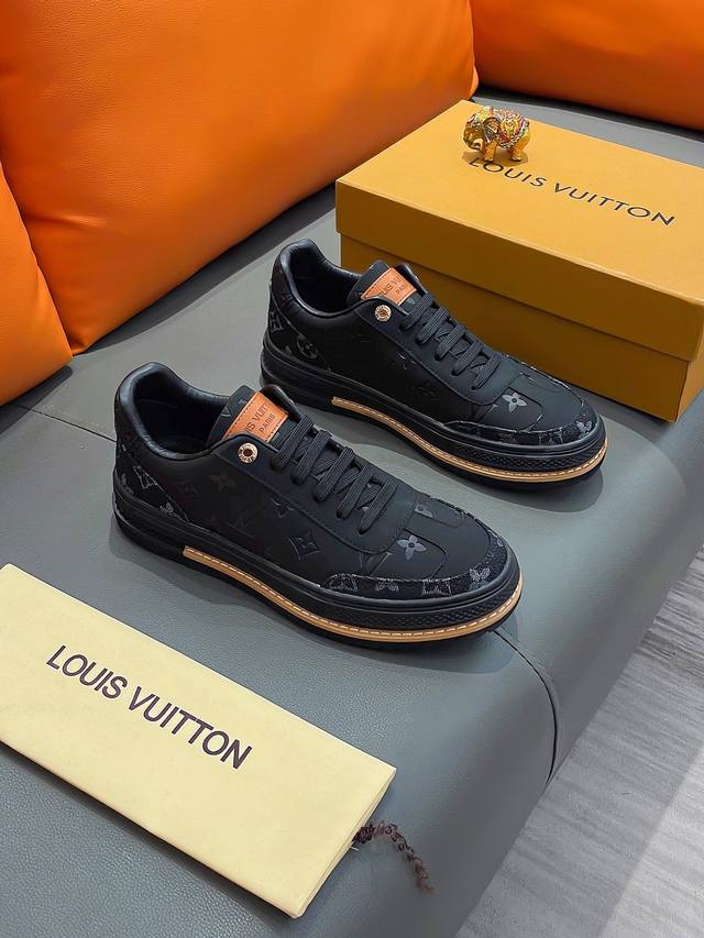 商品名称：Louis Vuitton 路易 威登 正规码数: 38-44 休闲鞋 商品材料：精选 牛皮鞋面，柔软羊皮内里；原厂大底。