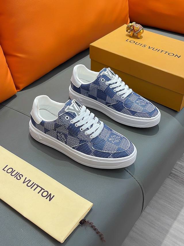 商品名称：Louis Vuitton 路易 威登 正规码数: 38-44 休闲鞋 商品材料：精选 牛皮鞋面，柔软羊皮内里；原厂大底。