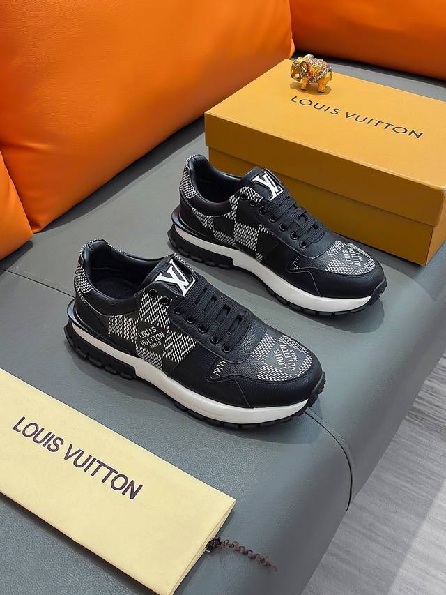 商品名称：Louis Vuitton 路易 威登 正规码数: 38-44 休闲鞋 商品材料：精选 牛皮鞋面，柔软羊皮内里；原厂大底。