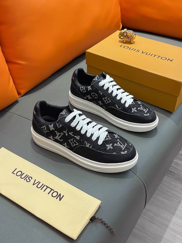 商品名称：Louis Vuitton 路易 威登 正规码数: 38-44 休闲鞋 商品材料：精选 牛皮鞋面，柔软羊皮内里；原厂大底。