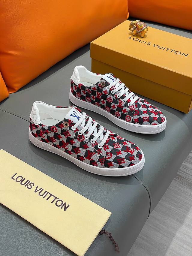 商品名称：Louis Vuitton 路易 威登 正规码数: 38-44 休闲鞋 商品材料：精选 牛皮鞋面，柔软羊皮内里；原厂大底。