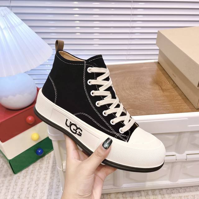 Ugg P: 情侣款款size：女35-40 男39-44 标准码，脚胖选大一码 Ugg 海外版麦昆同款男女士情侣款休闲雪地靴 里外全皮 内里百分百全羊皮毛一体