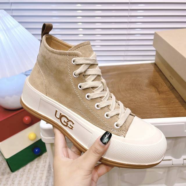 Ugg P: 情侣款款size：女35-40 男39-44 标准码，脚胖选大一码 Ugg 海外版麦昆同款男女士情侣款休闲雪地靴 里外全皮 内里百分百全羊皮毛一体