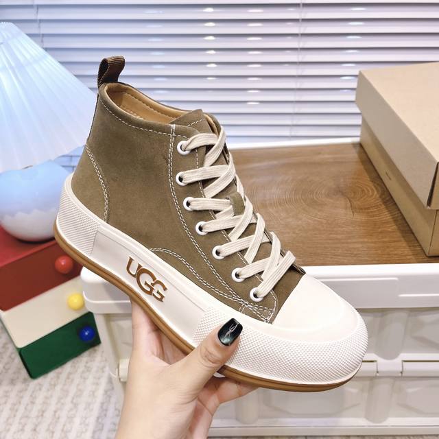 Ugg P: 情侣款款size：女35-40 男39-44 标准码，脚胖选大一码 Ugg 海外版麦昆同款男女士情侣款休闲雪地靴 里外全皮 内里百分百全羊皮毛一体