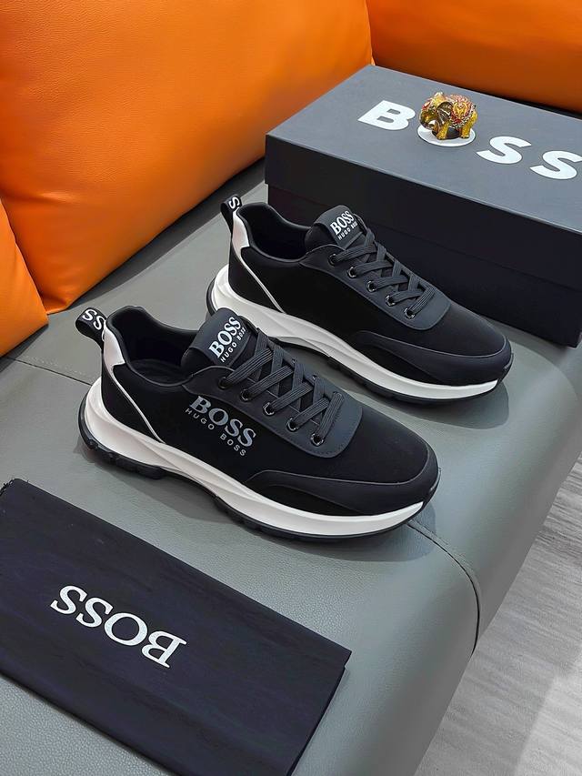 商品名称：Boss 波士 正规码数: 38-44 休闲鞋 商品材料：精选 牛皮鞋面，舒适羊皮内里 ；原厂大底。