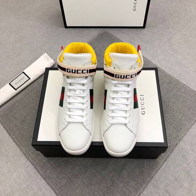 Gucci古奇18Fw New Ace 字母logo 魔术贴高帮鞋，高端牛货，意大利进口原版织带，进口印花pvc原版材质，头层牛皮里 ，原版橡胶大底！品质超赞！