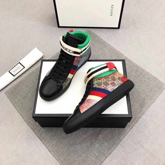 Gucci古奇18Fw New Ace 字母logo 魔术贴高帮鞋，高端牛货，意大利进口原版织带，进口印花pvc原版材质，头层牛皮里 ，原版橡胶大底！品质超赞！