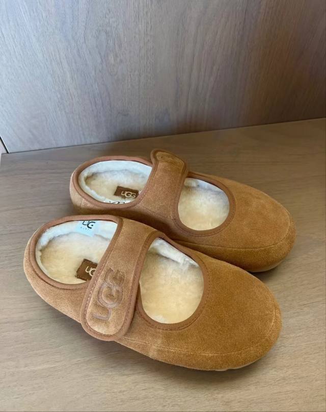 Ugg P: 女款size：35-40 Ugg 羊毛玛丽珍 懒人小平底3色. 长期主义松弛感拿捏 牛反绒搭配澳洲美利奴羊毛 质感超棒 穿脱很随意