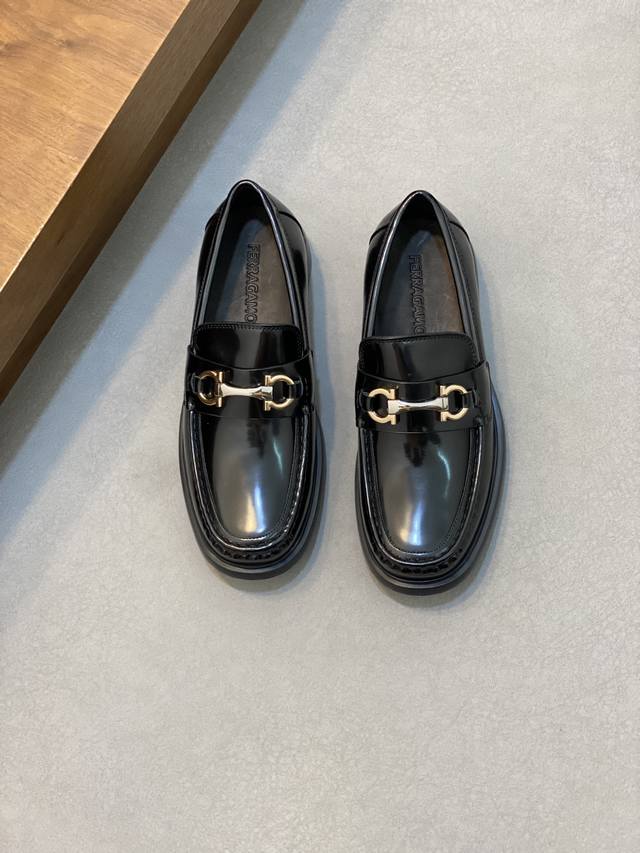 Ferragamo 顶级p: Size:38-44 45.定做 菲拉格慕 男神增高套脚底皮鞋系列专柜同步发售原厂配置，意大利进口原版牛皮面料，经典版面绅士大方， - 点击图像关闭