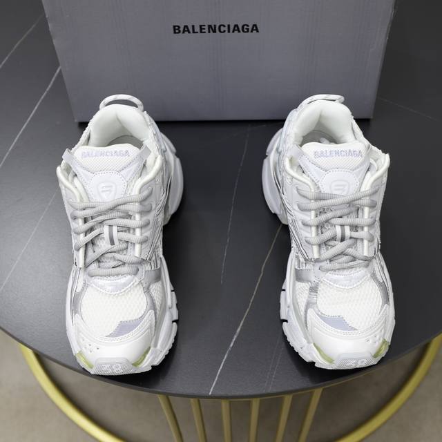 出厂价： 高品质高端货 顶级版本 Balenciaga 巴黎世家runner运动鞋 尺码：35 36 37 38 39 40 41 42 43 44 45 46