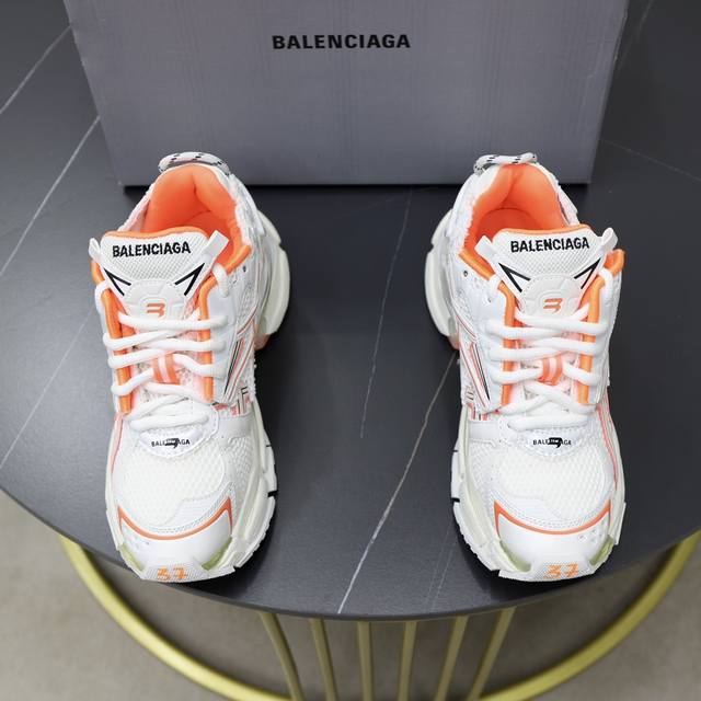 出厂价： 高品质高端货 顶级版本 Balenciaga 巴黎世家runner运动鞋 尺码：35 36 37 38 39 40 41 42 43 44 45 46