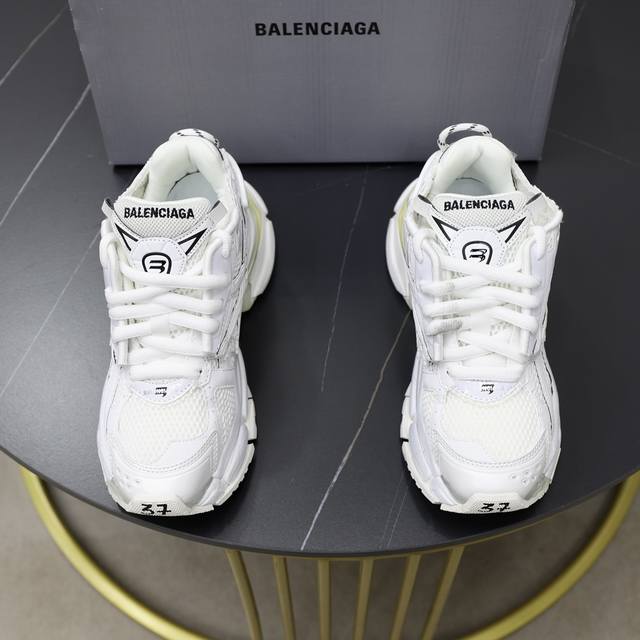 出厂价： 高品质高端货 顶级版本 Balenciaga 巴黎世家runner运动鞋 尺码：35 36 37 38 39 40 41 42 43 44 45 46