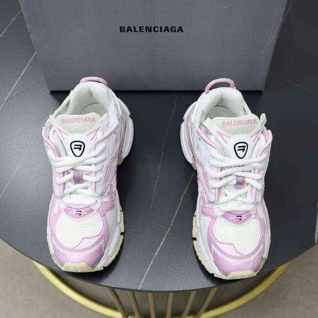 出厂价： 高品质高端货 顶级版本 Balenciaga 巴黎世家runner运动鞋 尺码：35 36 37 38 39 40 41 42 43 44 45 46