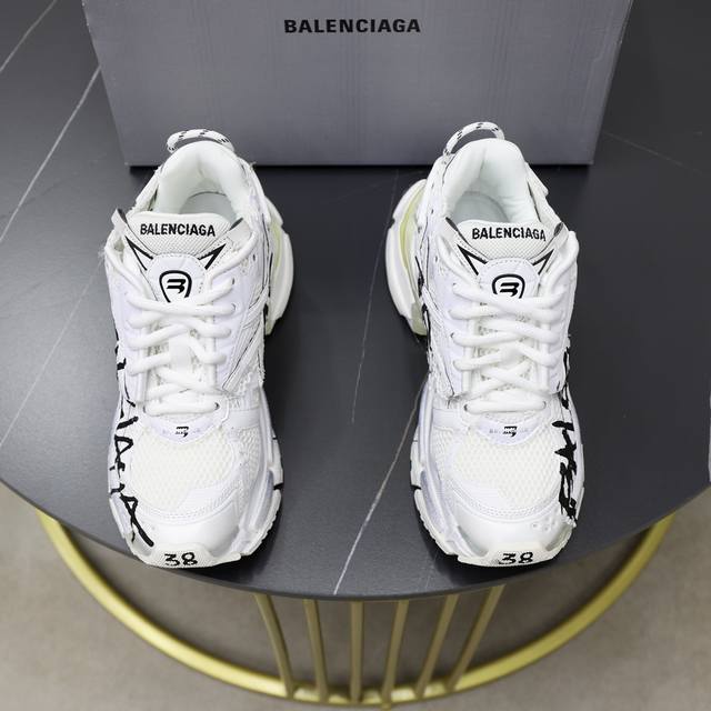 出厂价： 高品质高端货 顶级版本 Balenciaga 巴黎世家runner运动鞋 尺码：35 36 37 38 39 40 41 42 43 44 45 46