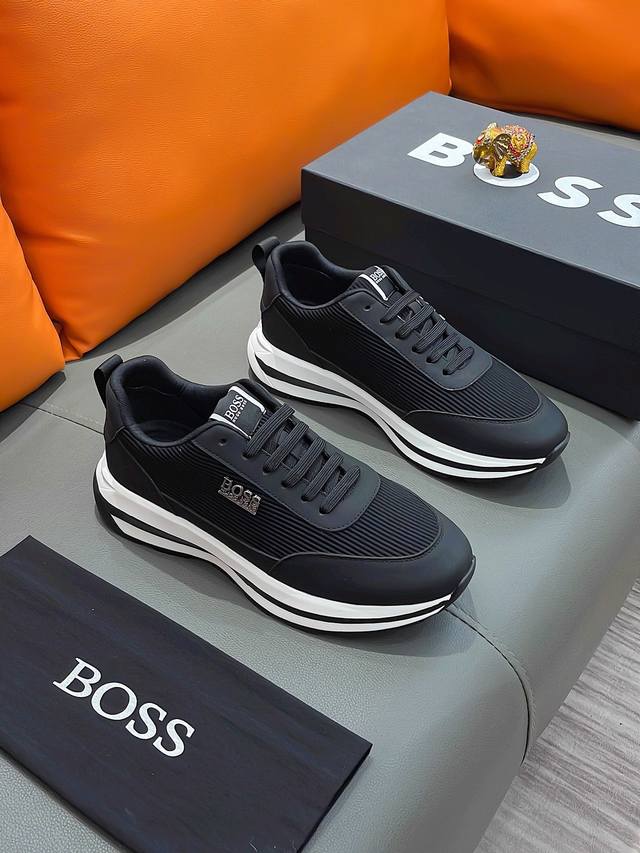 商品名称：Boss 波士 正规码数: 38-44 休闲鞋 商品材料：精选 牛皮鞋面，舒适羊皮内里 ；原厂大底。