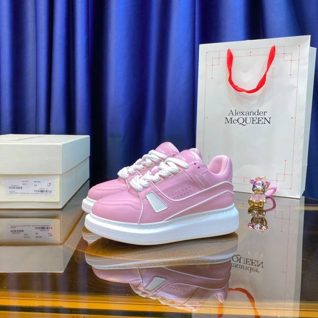 Lv. 麦昆alexander Mcqueen P: 情侣款 Size： 女35-40男39-45 女40.男45 订做 Lv. 麦昆alexander Mcq