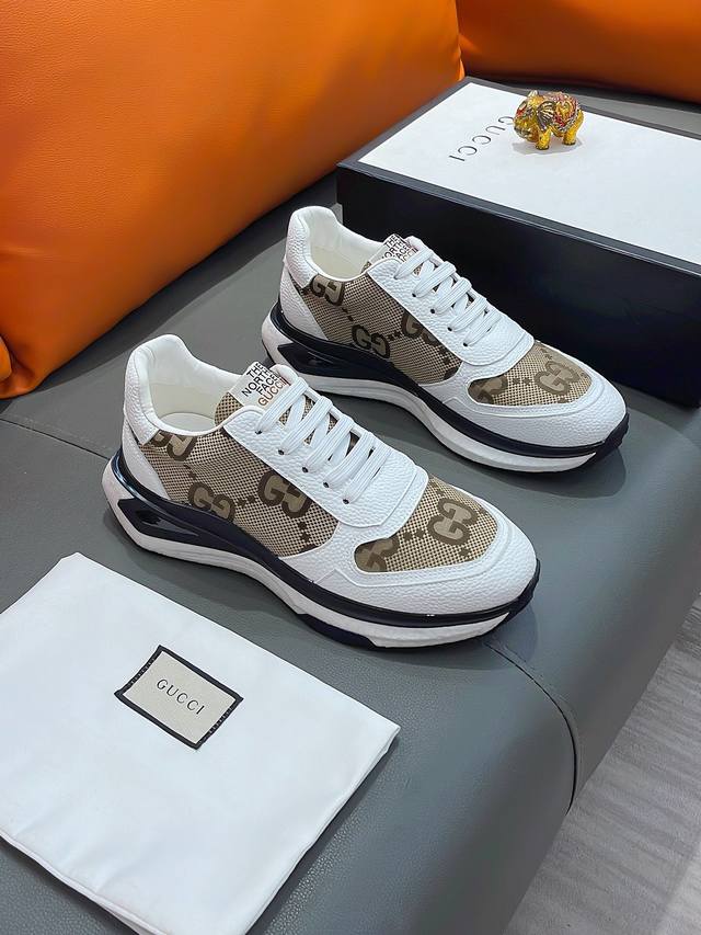 商品名称：Gucci 古驰 正规码数: 38-44 休闲鞋 商品材料：精选 牛皮鞋面，柔软羊皮内里；原厂大底。