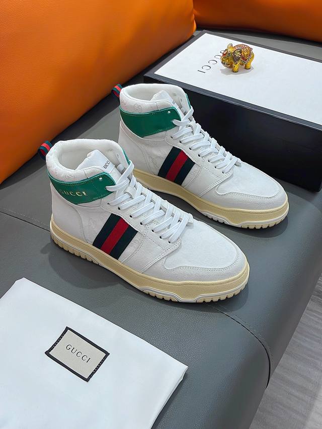 商品名称：Gucci 古驰 正规码数: 38-44 高帮鞋 商品材料：精选 牛皮鞋面，柔软羊皮内里；原厂大底。