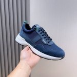 工厂 Boss 新款男仕运动鞋 知名运动品牌新款隆重上市 以奢华高端设计出货 鞋面选用原版布料 羊皮垫脚 叠层设计鞋面线条感层次分明，轻质橡胶大底。轻奢风格，鞋