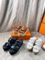 上新h家herme*.官网同步ithea 30高跟草编鞋 市面顶级原单品质，绊带灵感源自于“Chaine D'Ancre”图案，纳帕胎牛皮与草编元素混搭出夏日造