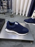 商品商标:Hugo Boss 运动鞋 正码码数:38-44 商品材料:Boss全新设计完美做工打造装柜品质，鞋面多种材质拼接，网布内里柔软舒适，橡胶大底超轻 耐