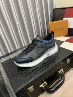 出厂价： Lv 新款运动休闲鞋专柜品质，优质做工，鞋面采用进口牛皮配布，透气网布内里，原板柔软橡胶大底，休闲时尚，高端品质，独家新款，码数：38-44，4色可选