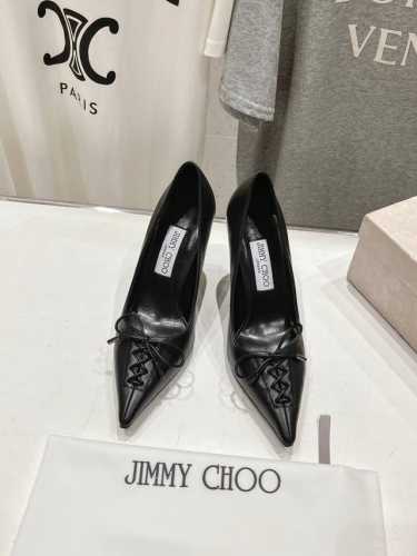 高版本出厂 Jimmy Choo*｜Jc 吉米周2024早秋新款简约尖头小牛皮高跟单鞋 原版套楦，完美的线条，简约大气上脚显气质粗跟舒适百搭，还能拉长双腿显高显