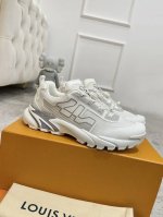 顶级版本：男款 Lv路易威登 L家驴牌Runner Tatic系列 厚底 休闲 运动鞋 跑鞋 原版购入开发 做货 本款 Lv Runner Tatic 运动鞋融