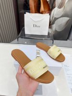 cd迪奥女士老花刺绣皮底拖鞋 克里斯丁迪奥一直是华丽与高雅的代名词，Oblique 印花棉质刺绣鞋面，原版定型，全套包装 面料: 原版定制进口Oblique 印