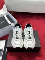 Chanel 25C新款银角大王运动休闲鞋百搭小白鞋 款式搭配不会出错撞色搭配活力满满啊 侧面压印logo 上脚很秀气 鞋面原版定制材料 原版大底Size:35