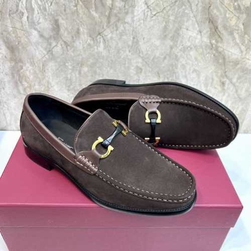 原单品质品牌：Ferragamo 菲拉格慕标准码：男码38 44 45可以定做等级：官网同款 高品质男鞋材料：定制头层小牛皮 搭配水染牛皮内里 牛皮踮脚 原版防