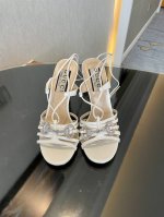 出厂价 ，2024春夏新款gucci 24S春夏新品双g钻链扣后带凉鞋高跟，经典的马衔钻扣以华美之焕新呈现，亮眼点缀于这款 看起来蛮简单的款式 但上脚就莫名很高