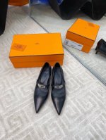 顶级品质390 hermer/爱马仕经典平底/小猫跟Kelly扣 尖头玛丽珍鞋 让人一眼就爱上的玛丽珍鞋 kelly扣酷酷的 高级感满满 颜值和舒适度都很友好
