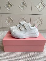 新色 Acne Studios 最新爆款笑脸魔术贴厚底小白鞋 市场高版本 原版购入开发 做货 此款魔术贴运动鞋从上世纪八十年代网球鞋汲取设计灵感，选用皮革制成，