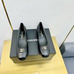Chanel香奈儿 2024专柜顶级玛丽珍单鞋拖鞋 这款经典设计；各大社交平台热门的款式晒图 简直疯抢了、明星仙女们的挚爱 多元化非常百搭，不卡脚也不会磨脚 质