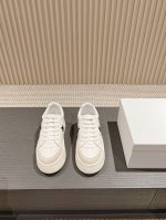 出厂 ，最高版本 Dior迪奥2024新款松糕鞋厚底休闲鞋 这款dior Star运动鞋延续经久不衰的轮廓，采用牛皮革精心制作，所以上脚会特别的舒服哦 饰以同色