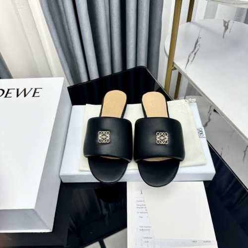 罗意威Loewe 配合整体原版楦型，时尚而个性好穿 颜色超赞 面料：超软水染羊皮 内里：水染羊皮 垫脚：水染牛皮 大底：原版真皮大底 跟: 黑烤漆 包装：原版全