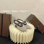 24年新款alaia阿莱亚法式芭蕾舞单鞋平底鞋 Alaia大热门平底鞋，好看又好穿 今年超火的alaia玛丽珍芭蕾舞鞋已出货！明星人手一双。超舒服好穿的平底鞋！