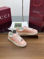 Gucci 最新2024早秋经典ace系列 轻便底 红绿织带 R O情侶休闲鞋g G运动板鞋，顶级高端品质原版购入开发，匠心打造 面 料：进口g G压花牛皮+