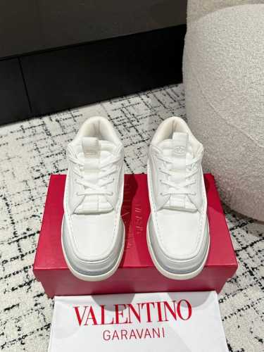 顶级版本 情侣款 Valentino华伦天奴 24 全新runboot系列 情侣款 厚底 休闲 运动鞋 原版购入开发 做货 全新valentino Garava