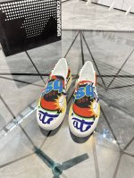 售 价: ￥ 商品商标：Dsquard D2次方* 一脚蹬正码码数: 35-44 可订做45.46. 商品材料：鞋面专柜原版材料，羊皮内里，原版大底。编 号：8