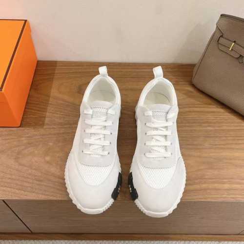 herme S Ss24 New Arrival～ 专柜大热情侣款，H家配货首选鞋履！ 是爱马仕经典款 每一季都会出很多颜色 绝对是最值得买的配货之一 有遇到的