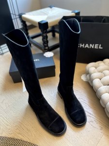 P短靴 长靴 Chanel 24B秋冬新款骑士靴！ 顶级版本！喜欢高货的看过来~ 鞋面内里牛皮，原版真皮大底！ 码数:35-39 其他码数定做