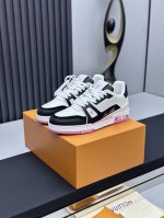 工厂直销 顶级版本 LV-路易威登-经典走秀新款空胶工艺 原版1：1开发复刻！！上脚非常舒适 奢侈用料，做工精细，中底印有欧洲制造英文字母鞋面由意大利进口小牛皮