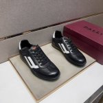 出厂价 巴～ 男士休闲鞋 2024Z柜同步发售 码数:39-44# 1个颜色鞋面选用牛皮拼接真皮内里，舒适透气，鞋底：原版舒适耐磨大底，实物拍摄实物更赞