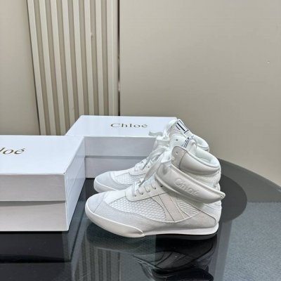低帮网 。 低帮皮面300 高帮网320 高帮皮面310 Chloe克洛伊升级版休闲鞋来了！ 最新原版私模鞋底 ，配上后所有的位置刚刚好 所有的工艺与材质原版一
