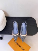 Louis Vuitton Lv Swing 高跟鞋最火最新金属跟玛丽珍后空粗跟凉鞋字母标高跟单鞋 原版开模V型金属跟！ 鞋面：小牛皮 牛漆皮 内里垫脚：羊皮